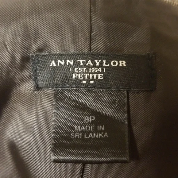 Ann Taylor 2 button petite blazer - Picture 6 of 6